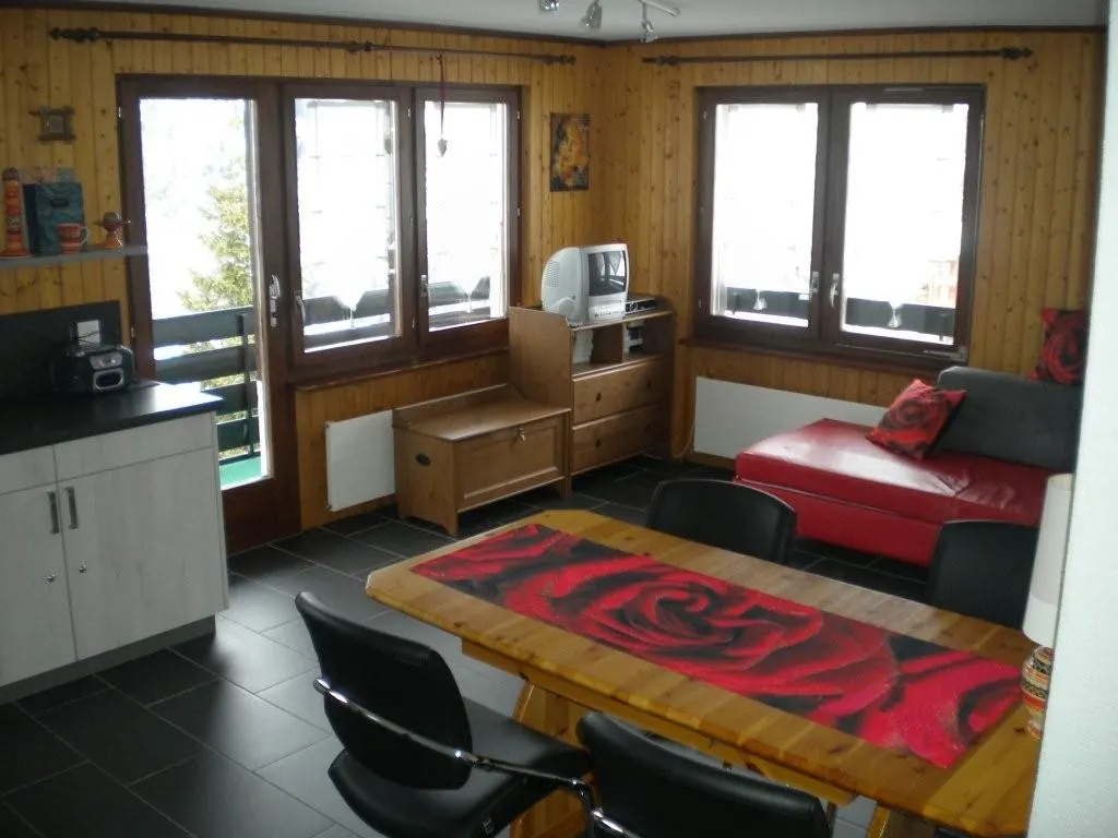 Innenansicht 2-Zimmer Ferienwohnung Chalet La Marmotte, Grächen
