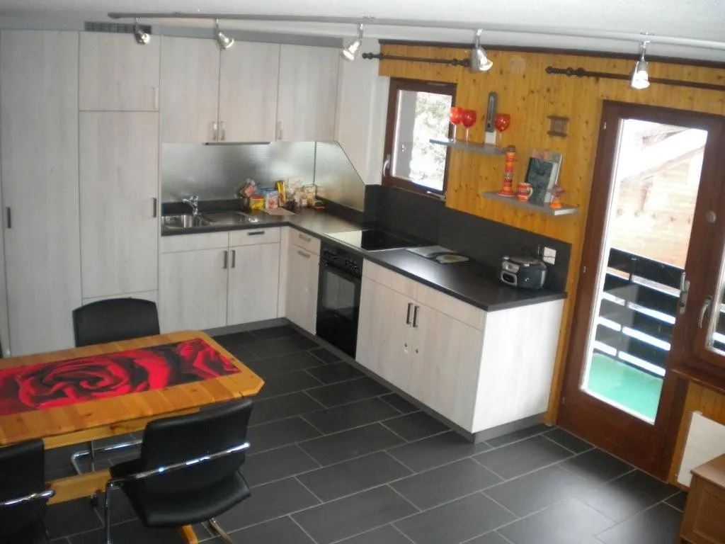Innenansicht 2-Zimmer Ferienwohnung Chalet La Marmotte, Grächen